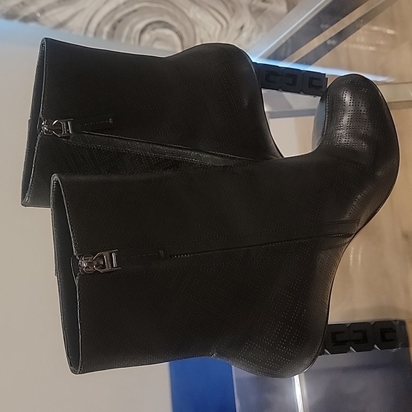 Givenchy Boots - Picture 3 of 4